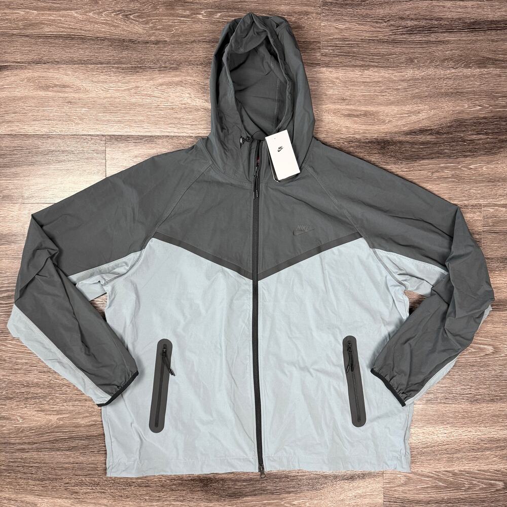 Nike Tech Woven Jacket Men XL NWT Windrunner Full Zip Cool Grey Black HM7151-065